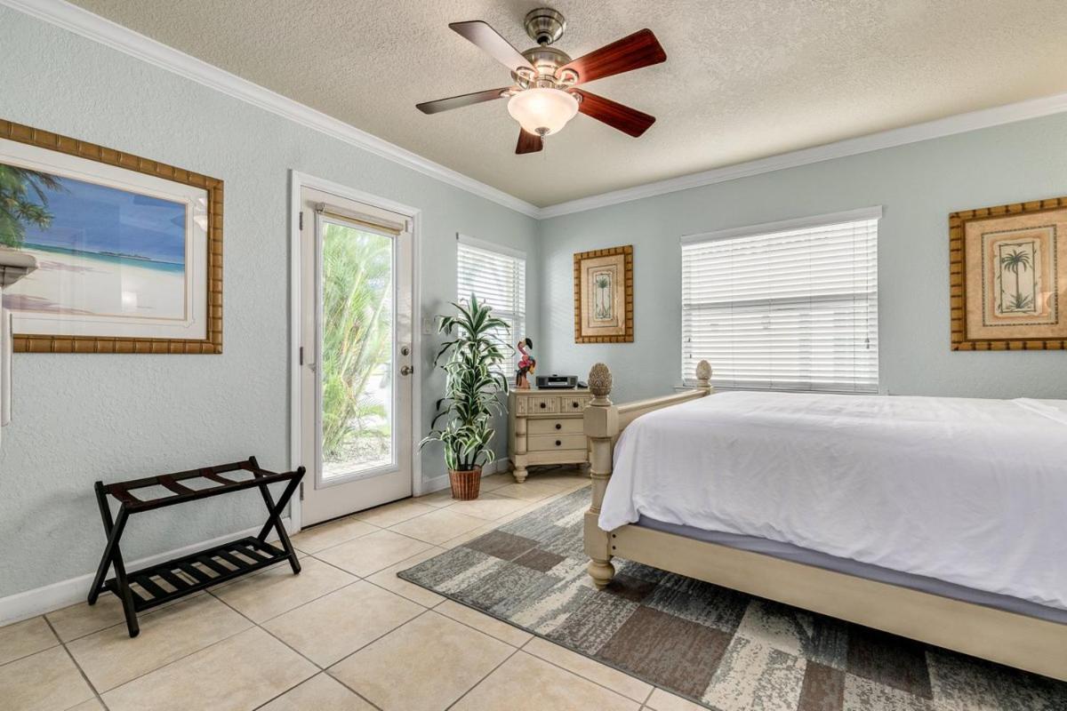 Walkable To Restaurants And Steps To The Beach! - Coconut Villa'S Suite 10 St. Pete Beach Zewnętrze zdjęcie